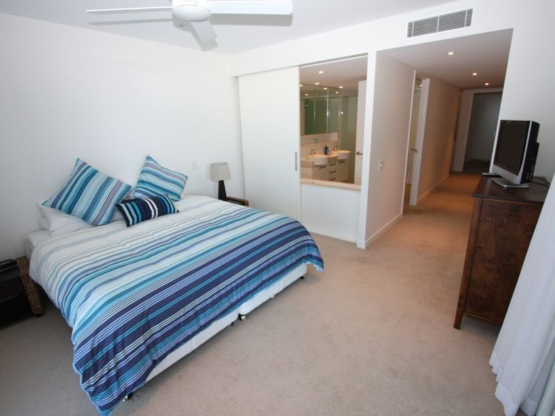 7303/323 Bayview Street, Hollywell QLD 4216