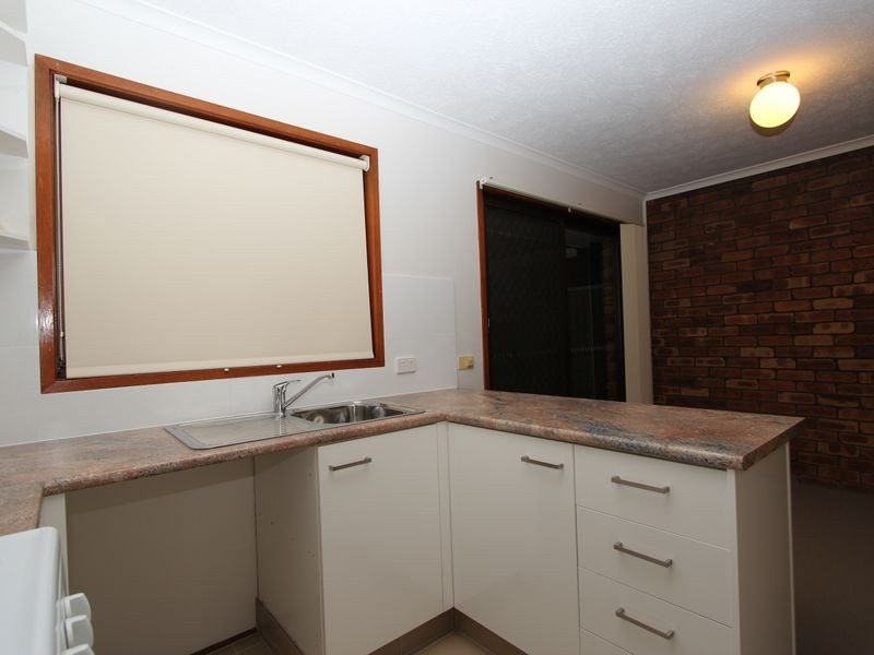 9/19-21 St Kevins Avenue, Benowa QLD 4217