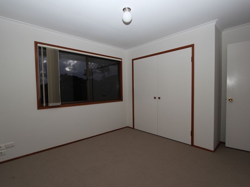 9/19-21 St Kevins Avenue, Benowa QLD 4217