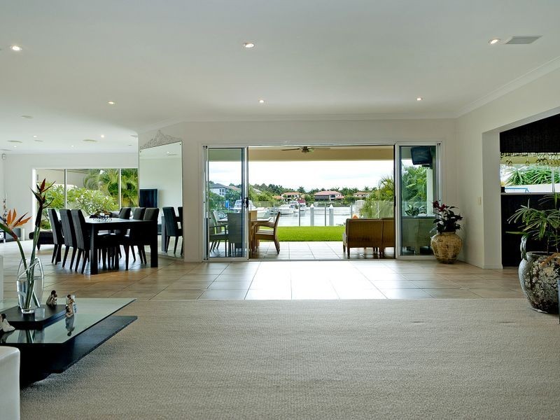 2134 Beaufort Way, Hope Island QLD 4212