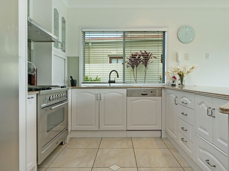 2134 Beaufort Way, Hope Island QLD 4212