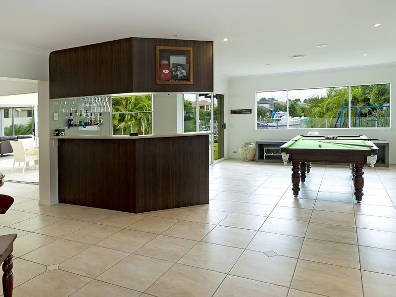 2134 Beaufort Way, Hope Island QLD 4212