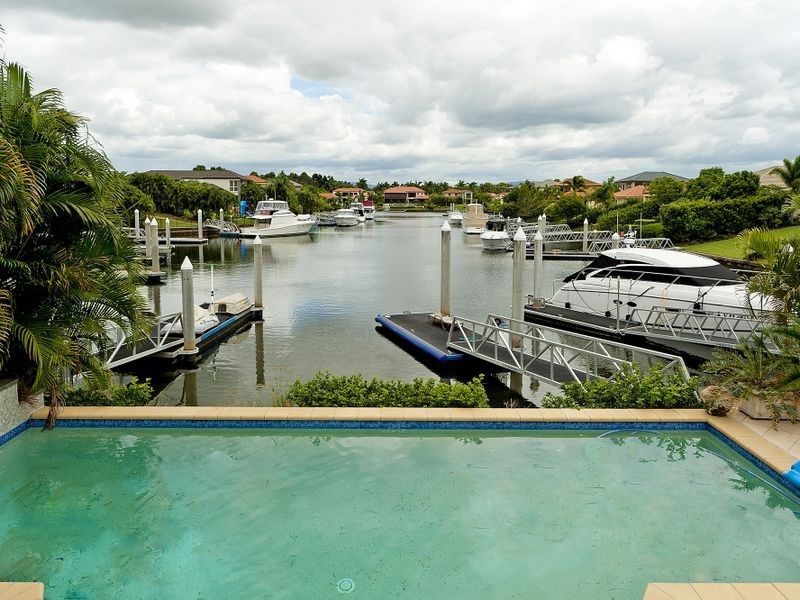 2134 Beaufort Way, Hope Island QLD 4212