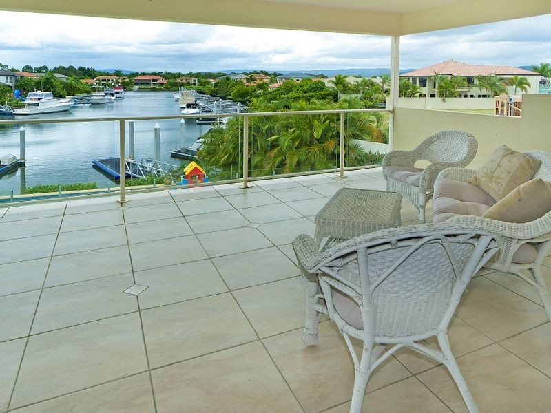 2134 Beaufort Way, Hope Island QLD 4212