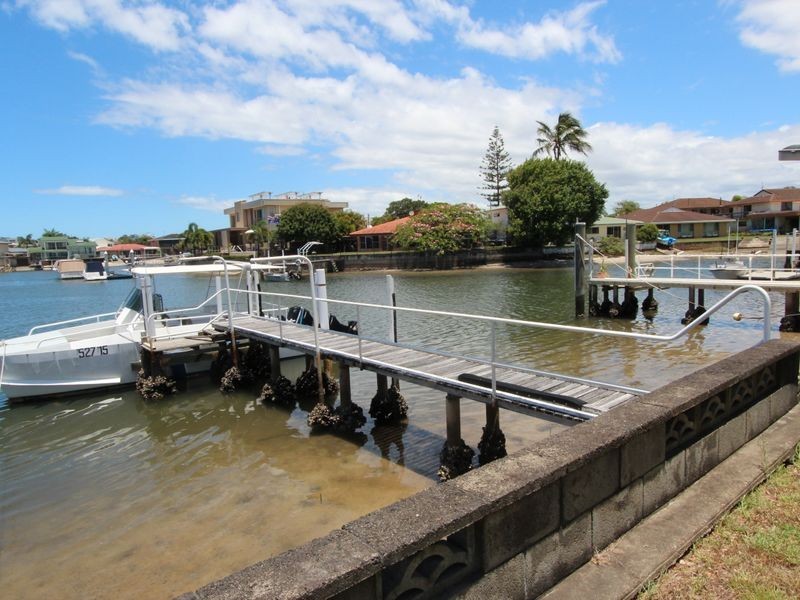 14 Margaroola Avenue, Biggera Waters QLD 4216