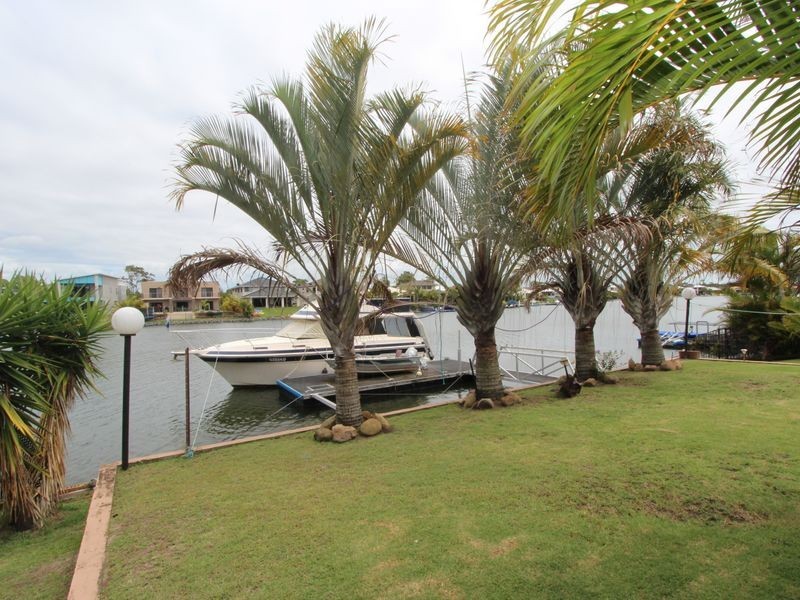 42 Parkwater Terrace, Helensvale QLD 4212