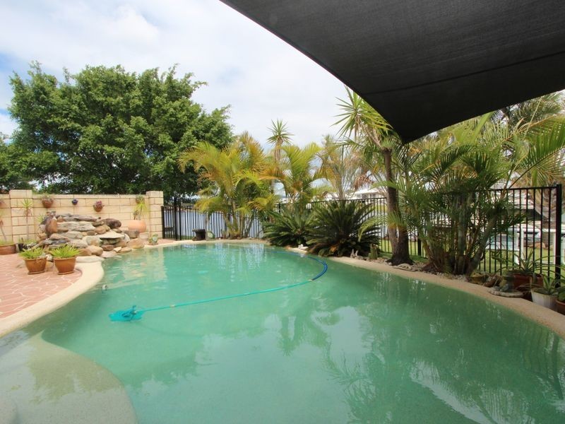 42 Parkwater Terrace, Helensvale QLD 4212
