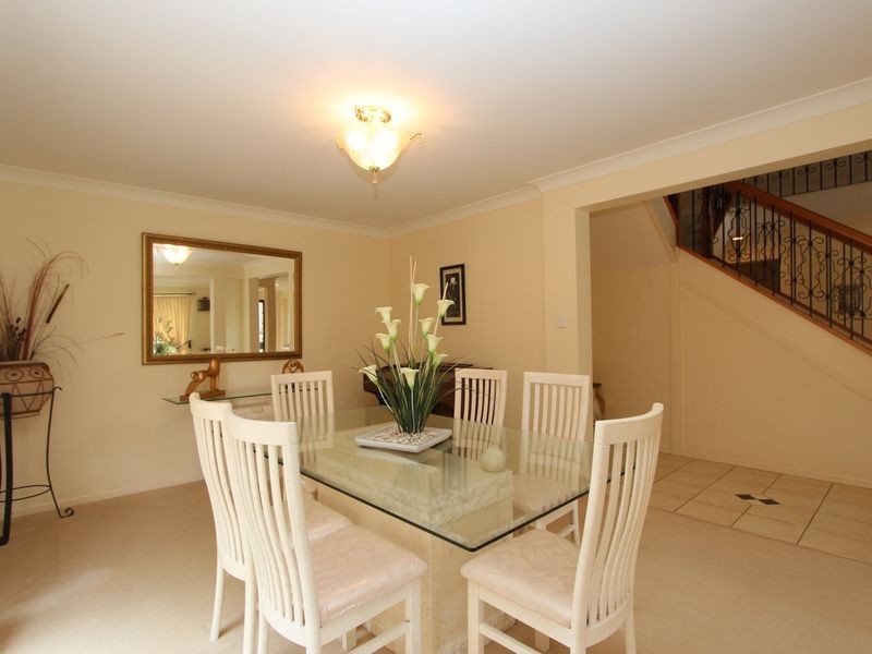 42 Parkwater Terrace, Helensvale QLD 4212