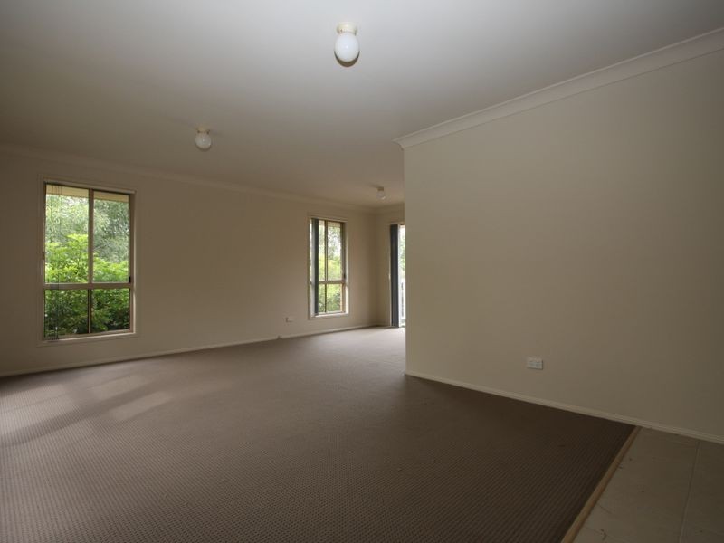 2 Meadowvale Street, Oxenford QLD 4210