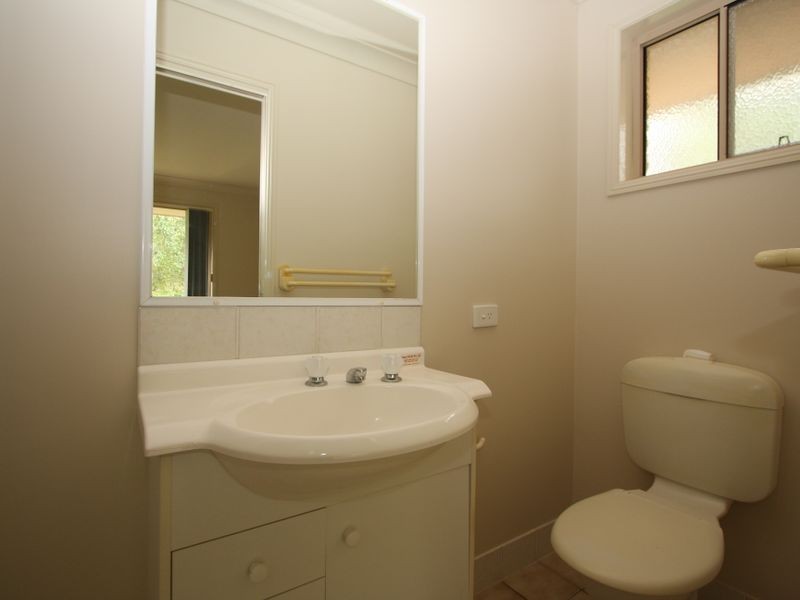 2 Meadowvale Street, Oxenford QLD 4210