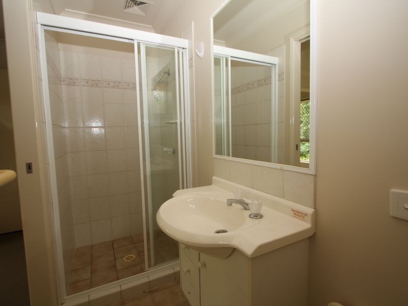 2 Meadowvale Street, Oxenford QLD 4210