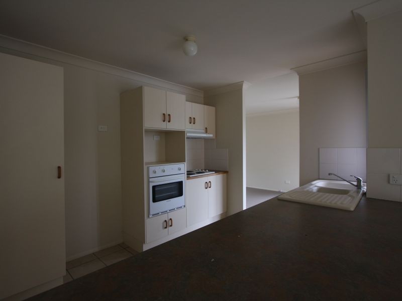 2 Meadowvale Street, Oxenford QLD 4210