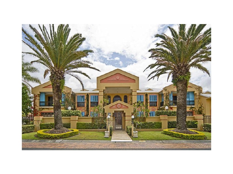 Sovereign Islands QLD 4216