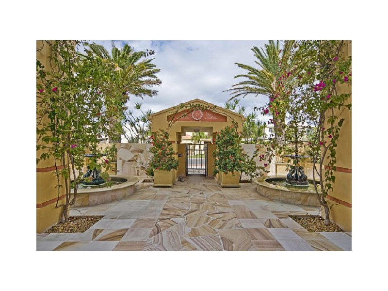 Sovereign Islands QLD 4216