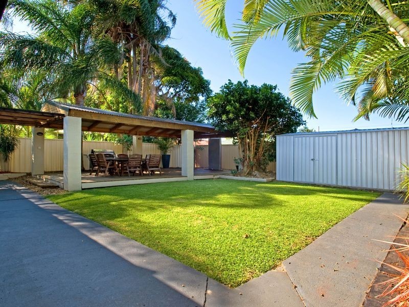 35 Clam Street, Runaway Bay QLD 4216