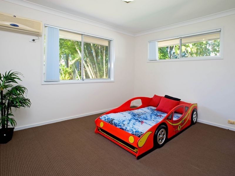 35 Clam Street, Runaway Bay QLD 4216