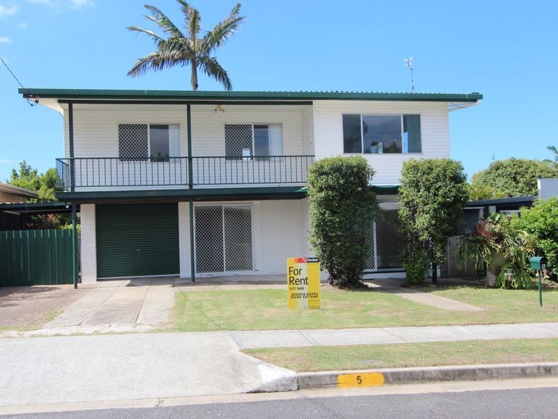 5 Swallow Avenue, Paradise Point QLD 4216