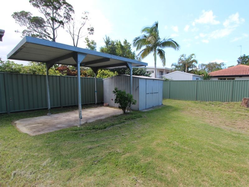 5 Swallow Avenue, Paradise Point QLD 4216