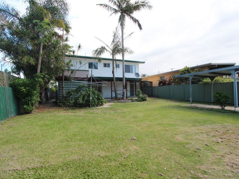 5 Swallow Avenue, Paradise Point QLD 4216