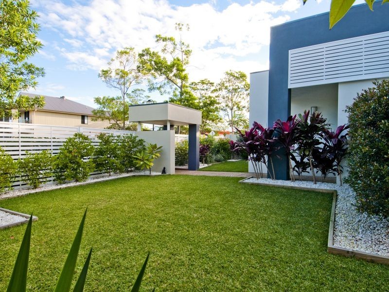 3 Onshore Place, Helensvale QLD 4212