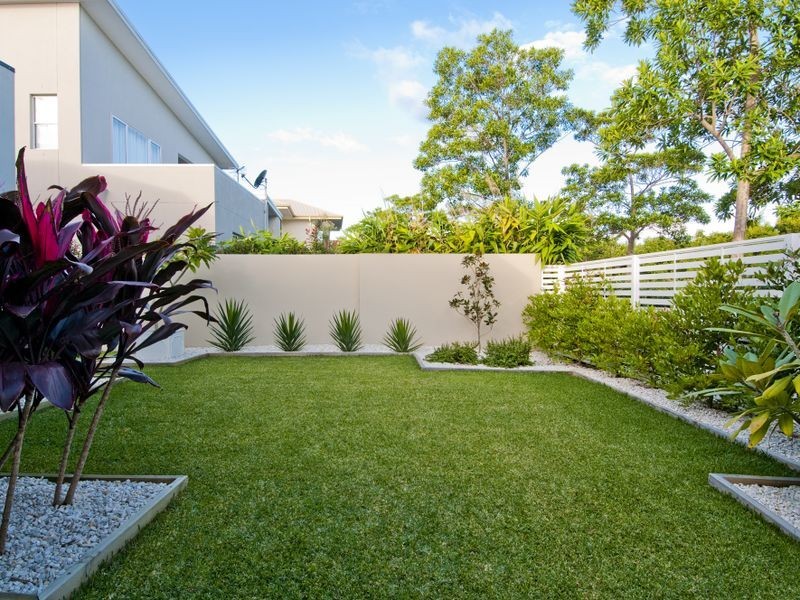 3 Onshore Place, Helensvale QLD 4212