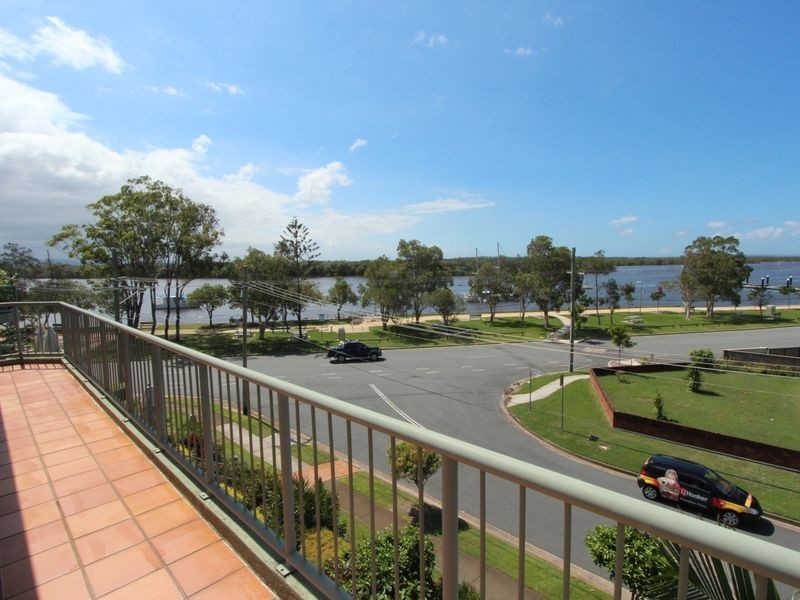 8/7 Esplanade West, Paradise Point QLD 4216