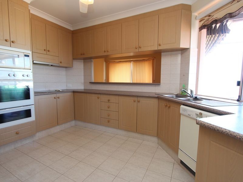 8/7 Esplanade West, Paradise Point QLD 4216