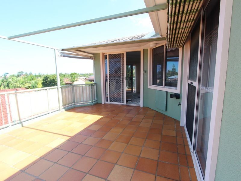 8/7 Esplanade West, Paradise Point QLD 4216