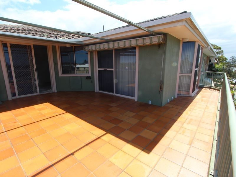 8/7 Esplanade West, Paradise Point QLD 4216