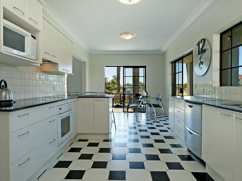 101 Columbus Drive, Hollywell QLD 4216