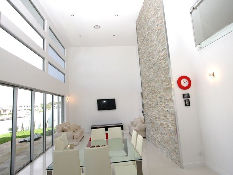 35 North Quay Drive, Biggera Waters QLD 4216