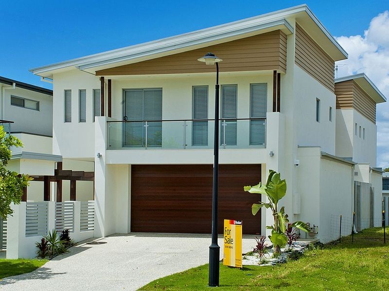 31 Harbourvue Court, Helensvale QLD 4212