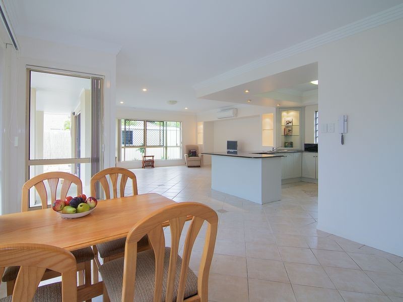 1 Parkwater Point, Helensvale QLD 4212