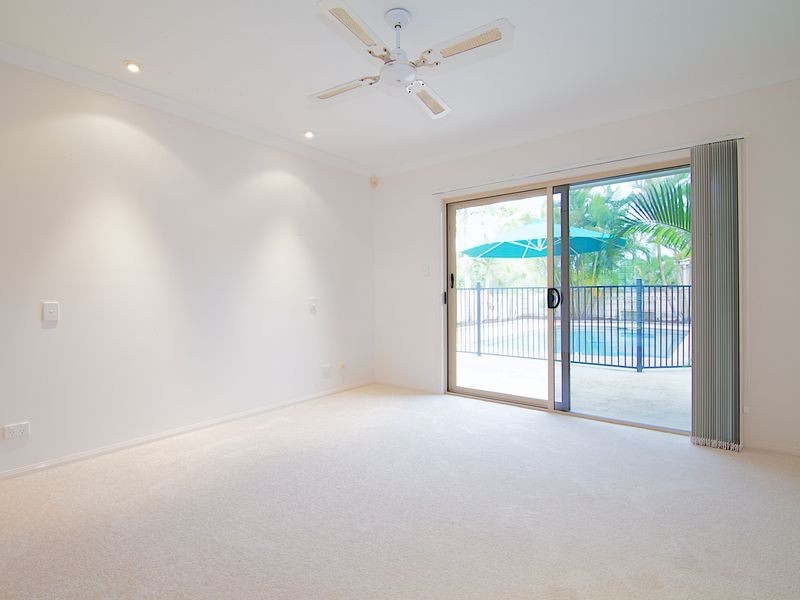 1 Parkwater Point, Helensvale QLD 4212