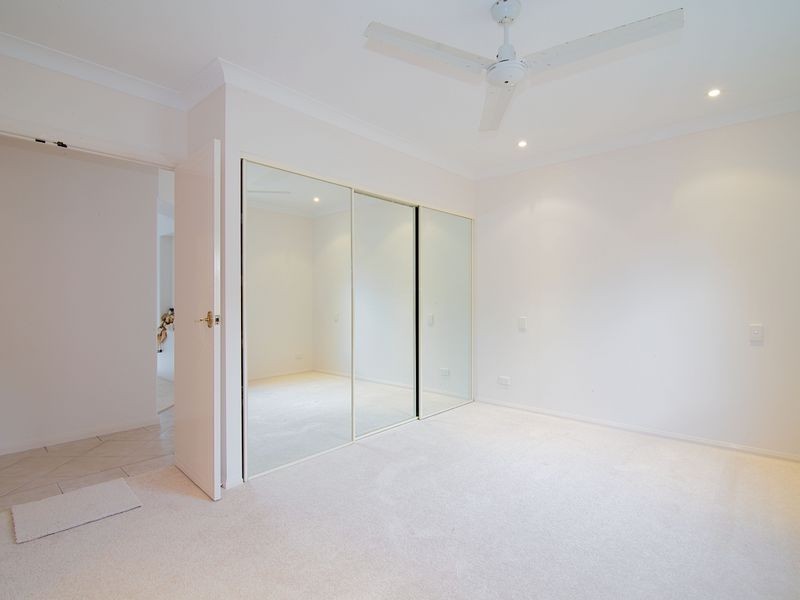 1 Parkwater Point, Helensvale QLD 4212