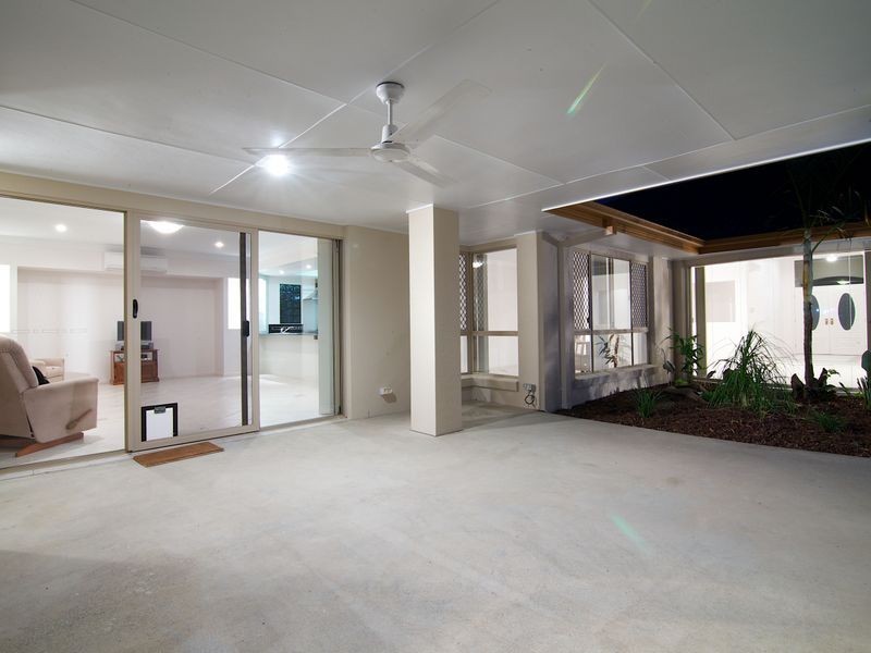 1 Parkwater Point, Helensvale QLD 4212
