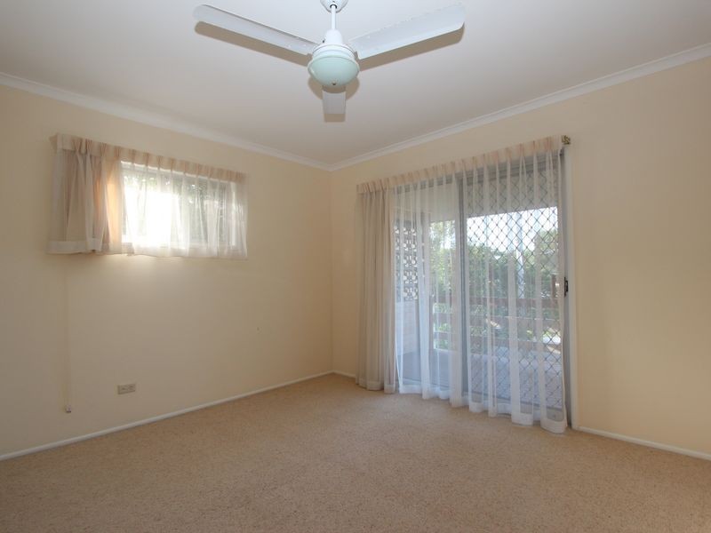 16 Victor Avenue, Paradise Point QLD 4216