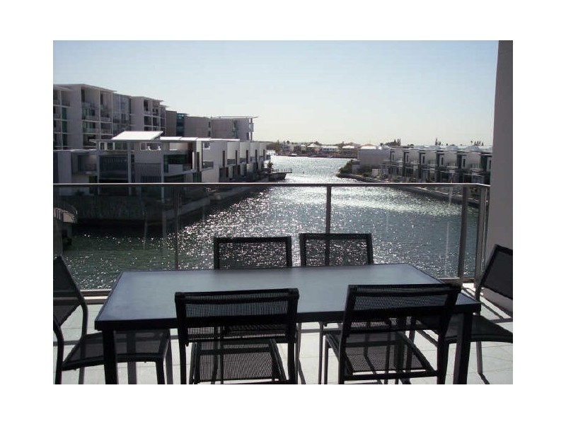 Paradise Point QLD 4216