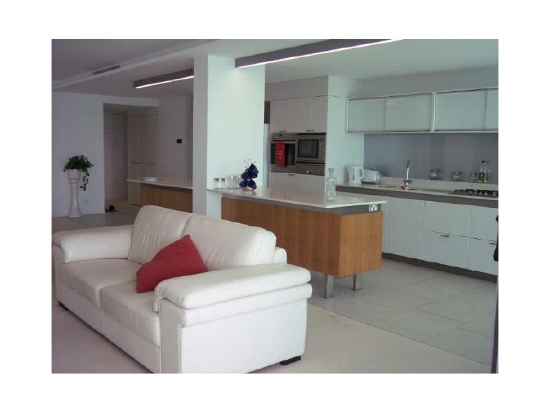 Paradise Point QLD 4216