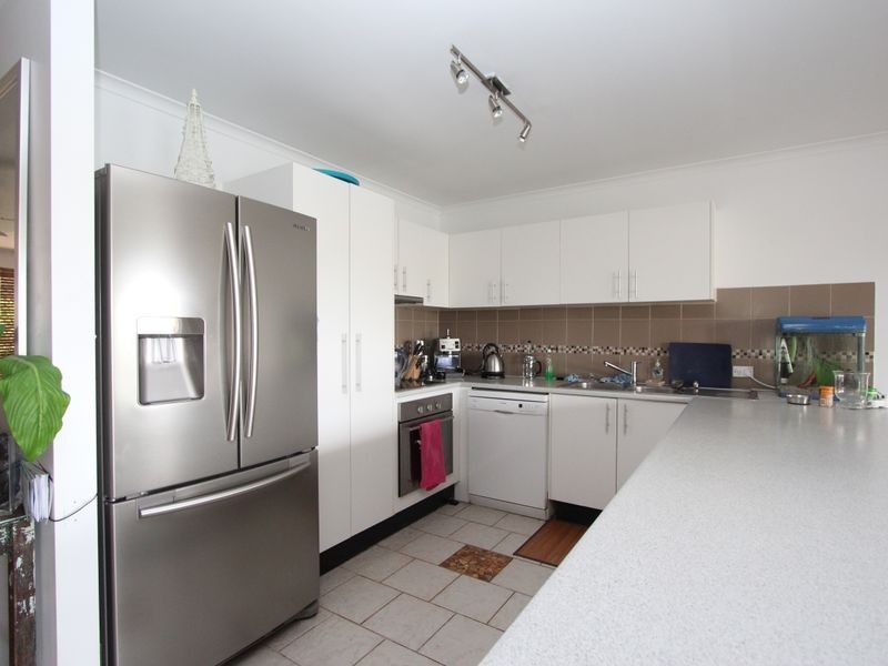 1/12 Possum Crescent, Coombabah QLD 4216