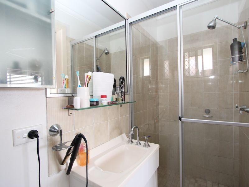 1/12 Possum Crescent, Coombabah QLD 4216