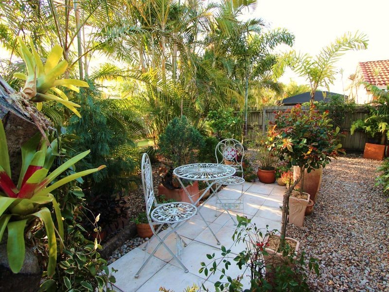 69 Jacaranda Avenue, Hollywell QLD 4216