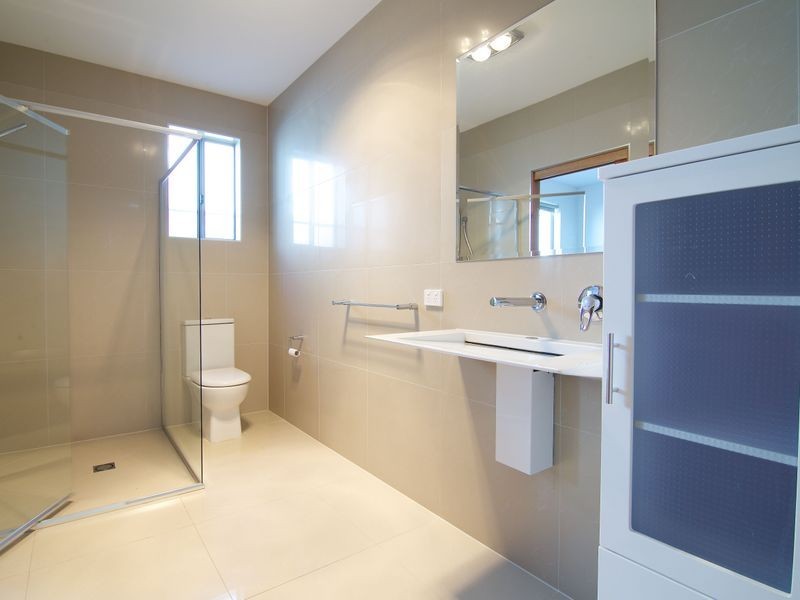 2562 Cressbrook Drive, Hope Island QLD 4212