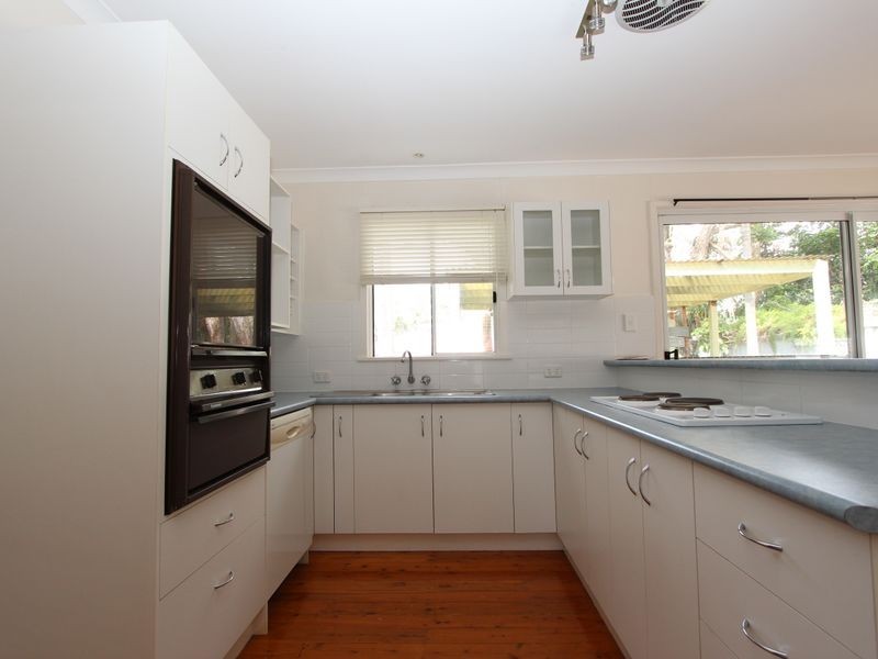 48 Clam Street, Runaway Bay QLD 4216