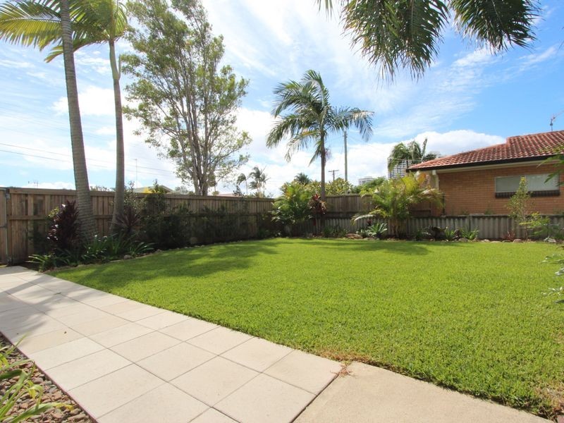 48 Clam Street, Runaway Bay QLD 4216