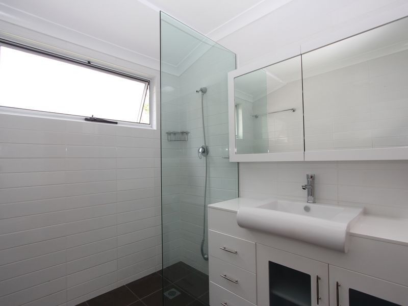 48 Clam Street, Runaway Bay QLD 4216