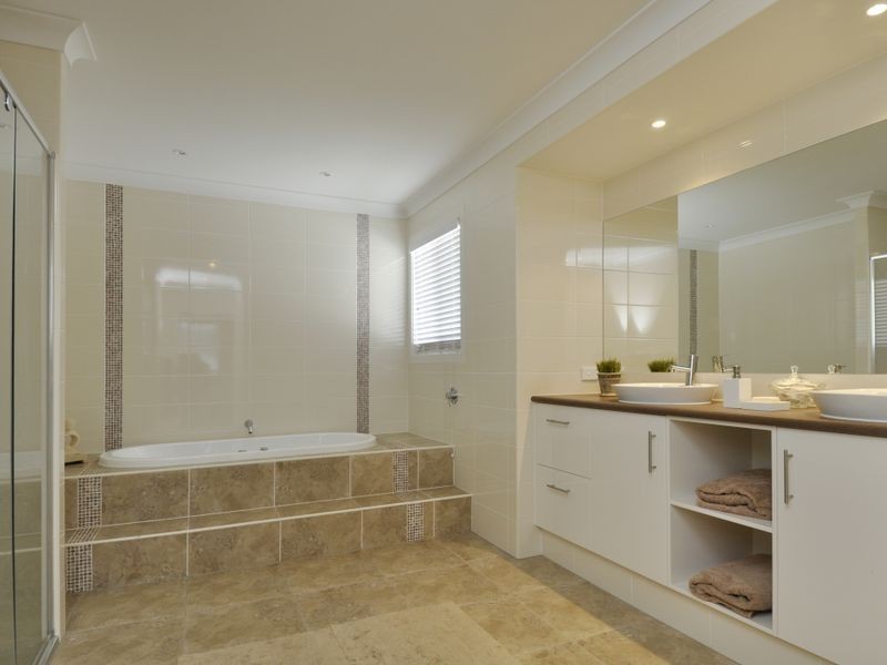 27 Palladium Bvd, Hope Island QLD 4212