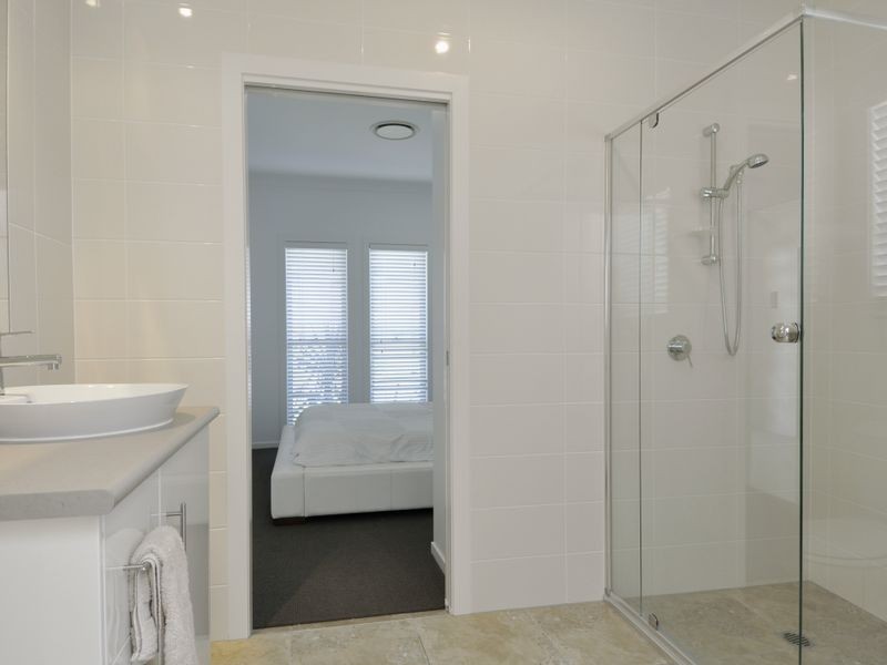 27 Palladium Bvd, Hope Island QLD 4212