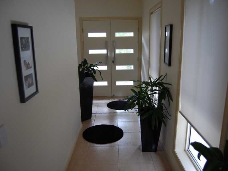 1/31 Runaway Bay Avenue, Runaway Bay QLD 4216