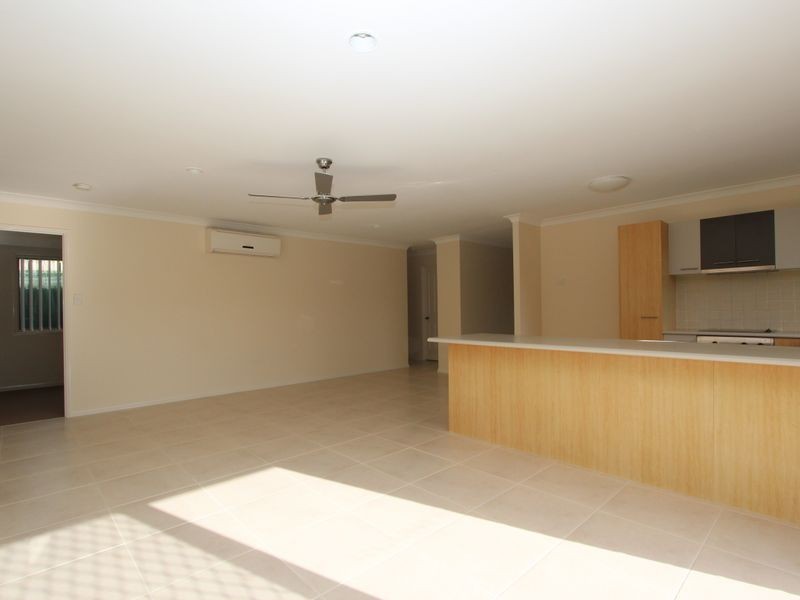 5 Barrs Avenue, Oxenford QLD 4210